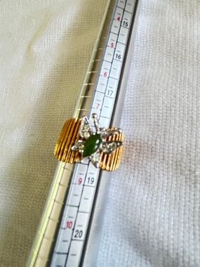 Vintage Genuine Jade Butterly Ring - size 8.5